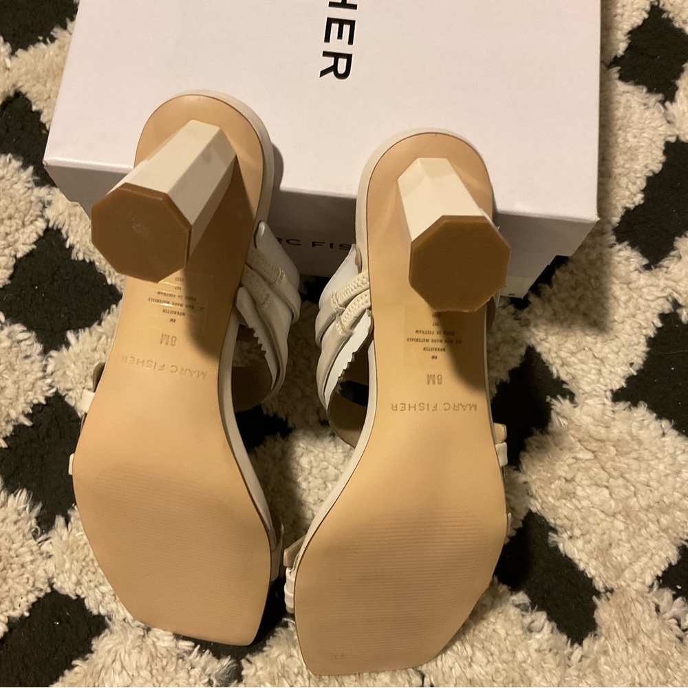 Sandals - Picture 3 of 3